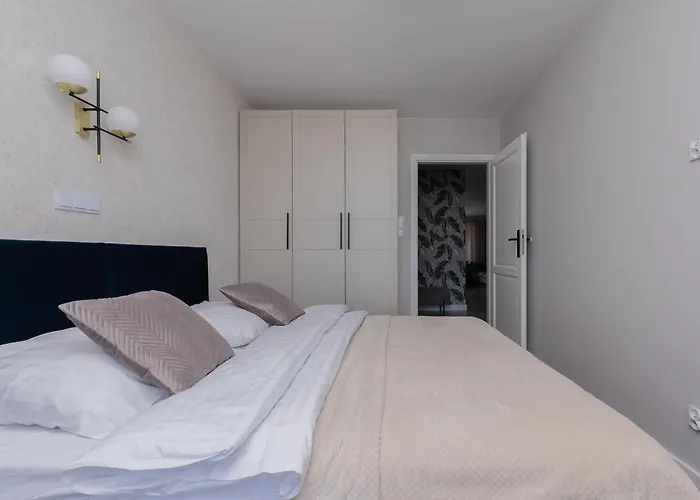 Glow Apartments, Letnica - Szesc Letnica *